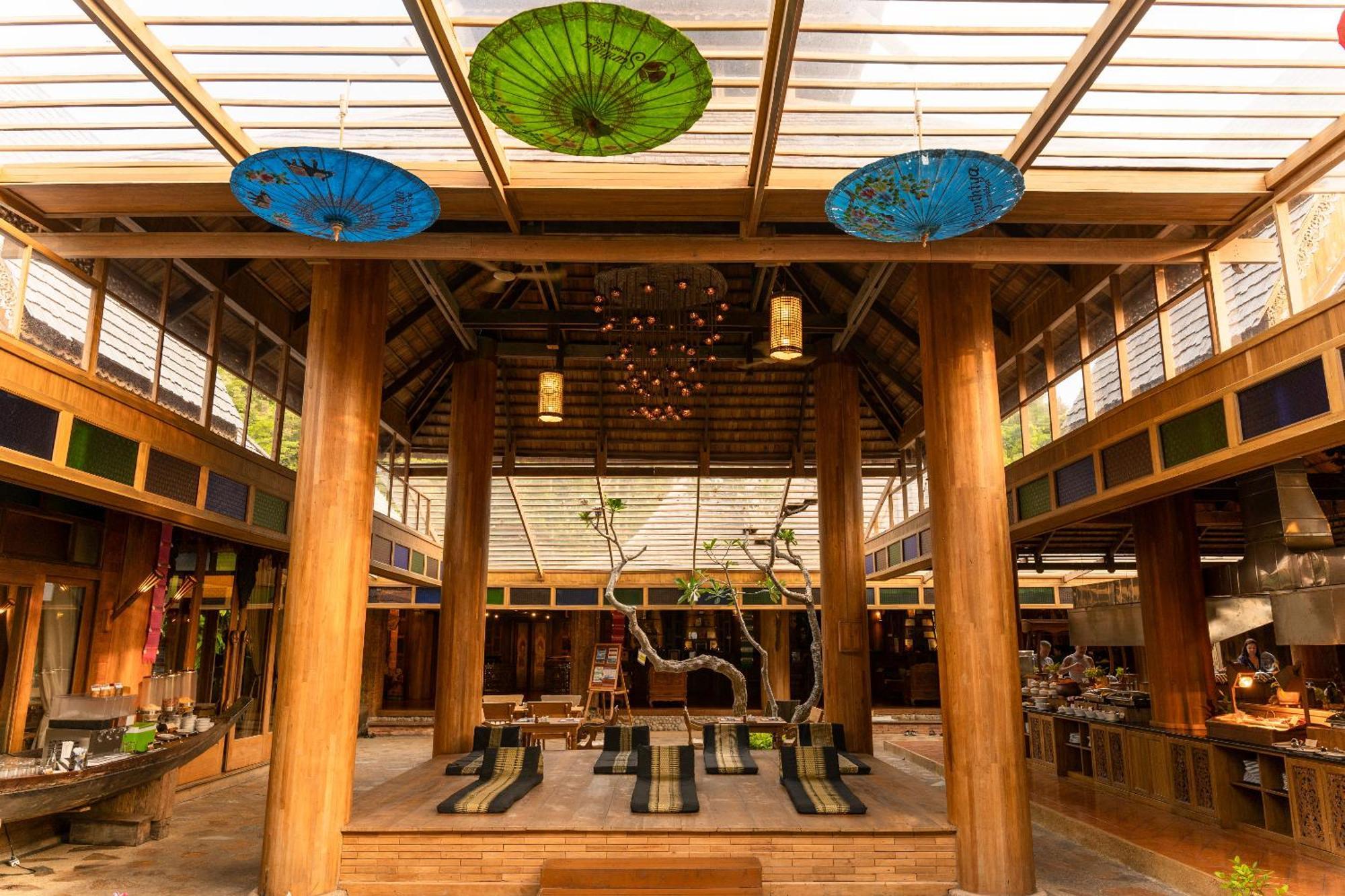 Santhiya Koh Phangan Resort And Spa Εξωτερικό φωτογραφία The interior of the Asian Art Museum of San Francisco